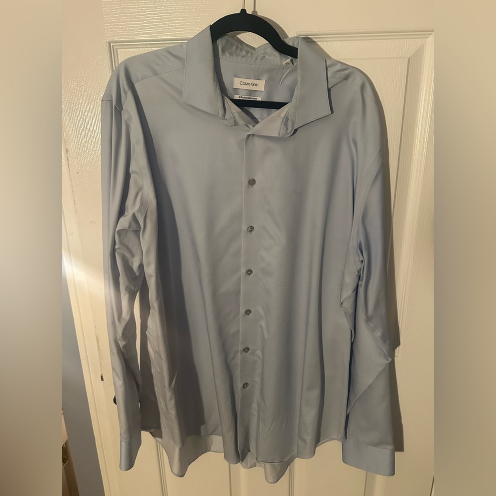 Calvin Klein Men’s Light Blue Dress Shirt~18 36/37
